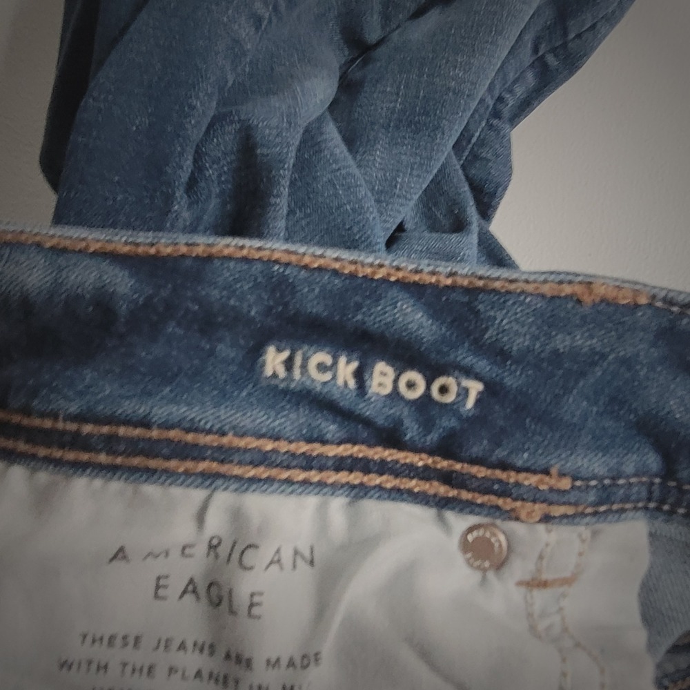 American Eagle Kick Boot Jeans Size 12 Short Blue Dark Wash Distressed Stretch - Picture 8 of 9